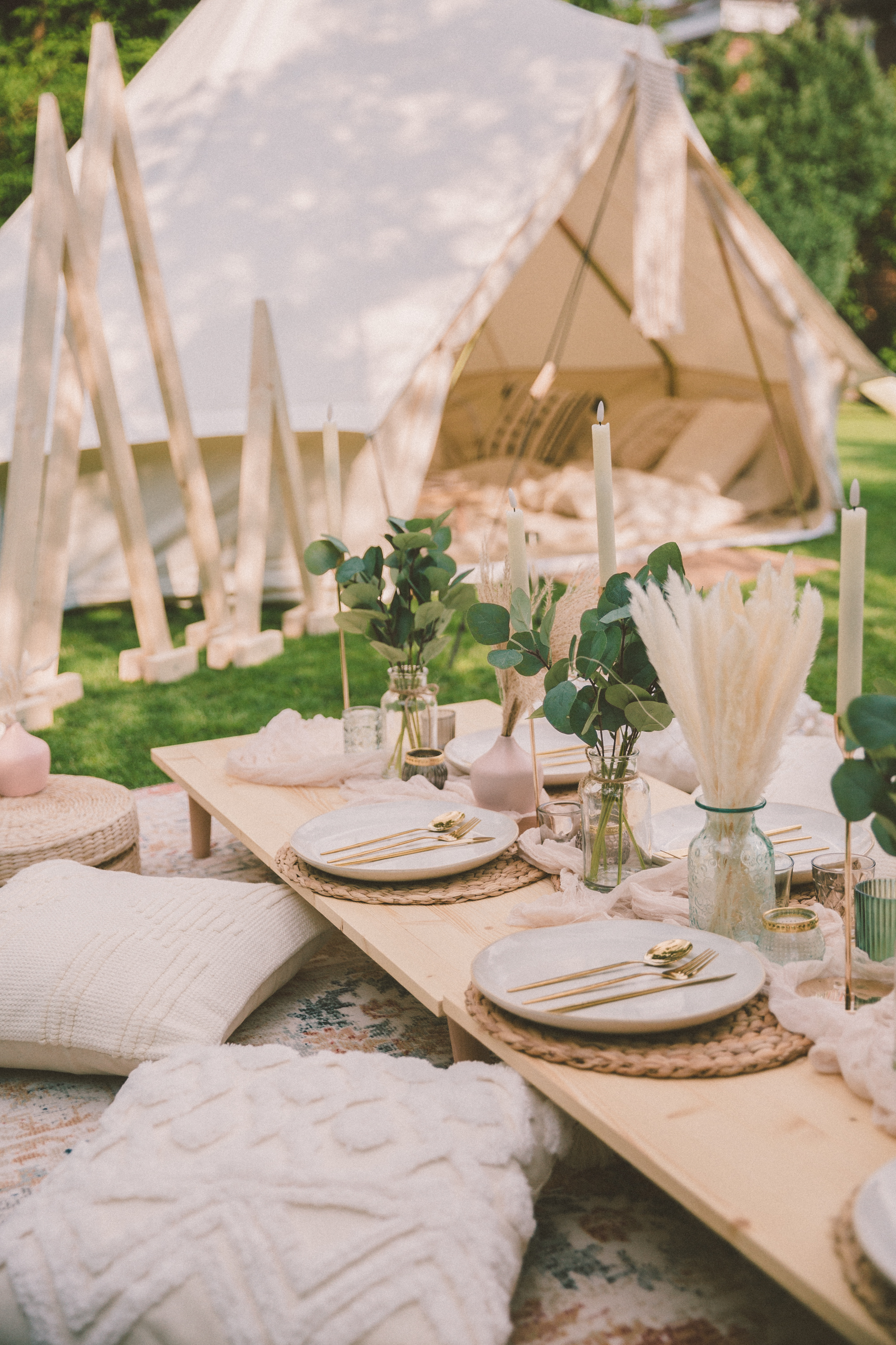 Bell tent cinema and picnic hire package